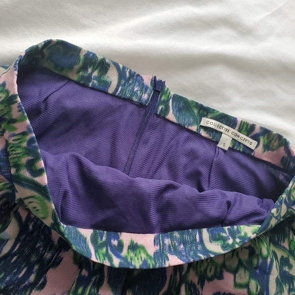 Collective Concepts Floral Mini Skirt With Pockets - Picture 3 of 9